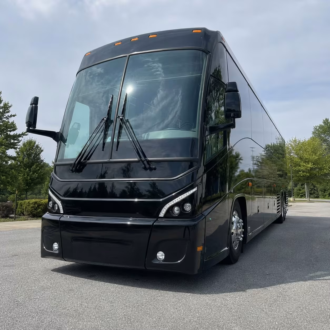 recurring midland worksite bus rentals for agencies and contractors
